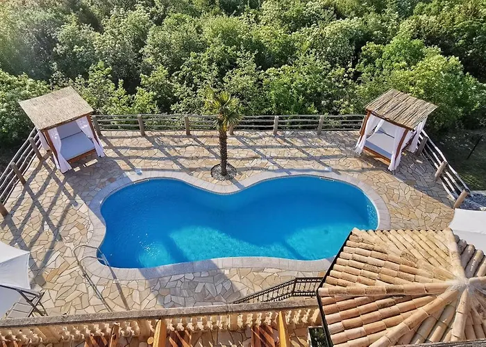 Bora Moscenicka Draga 4*