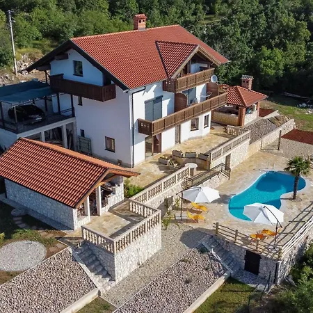 Bora Moscenicka Draga B&B