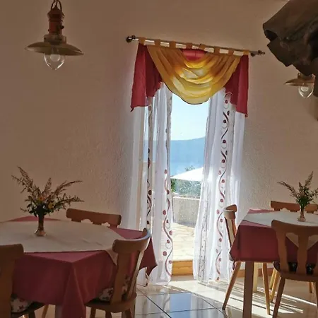 Bora Moscenicka Draga 4* موتشينيسي