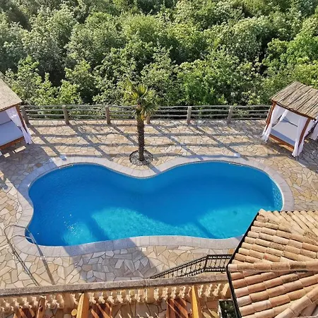 Bora Moscenicka Draga 4*