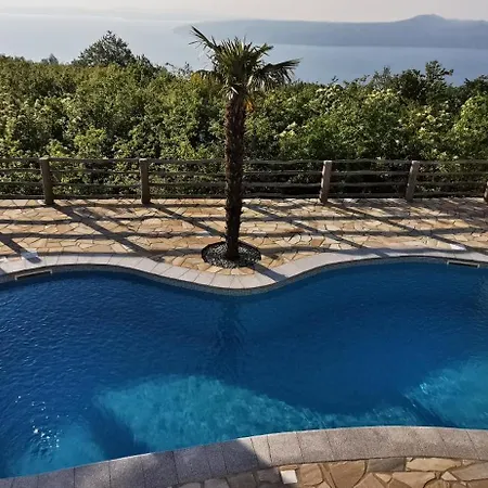 Bora Moscenicka Draga 4* موتشينيسي